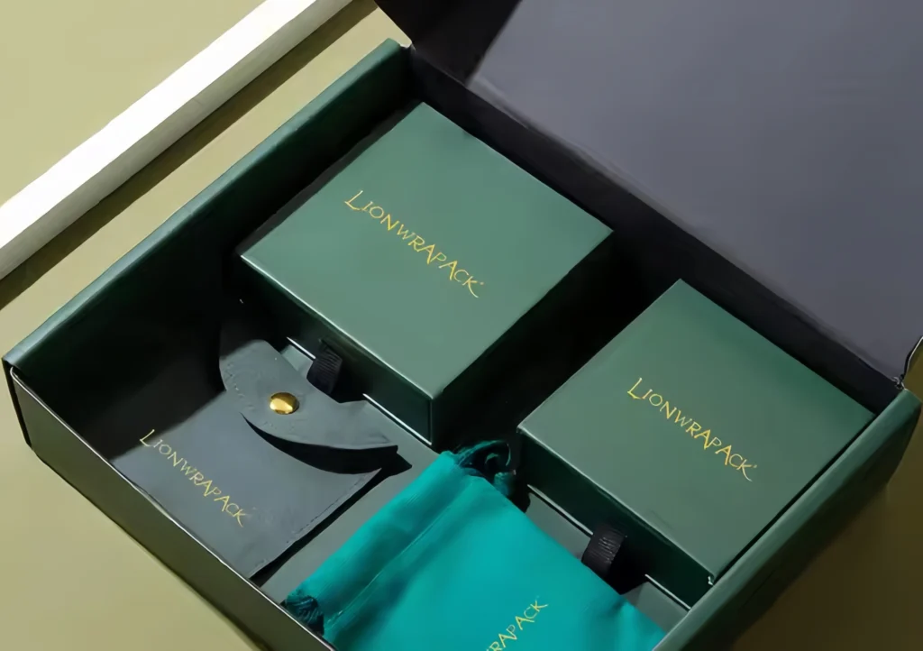 Custom luxury gift boxes with premium designs and finishes.