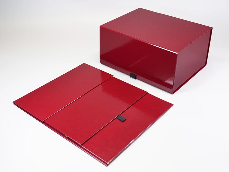 High-end cosmetic gift boxes with glossy finish and elegant design