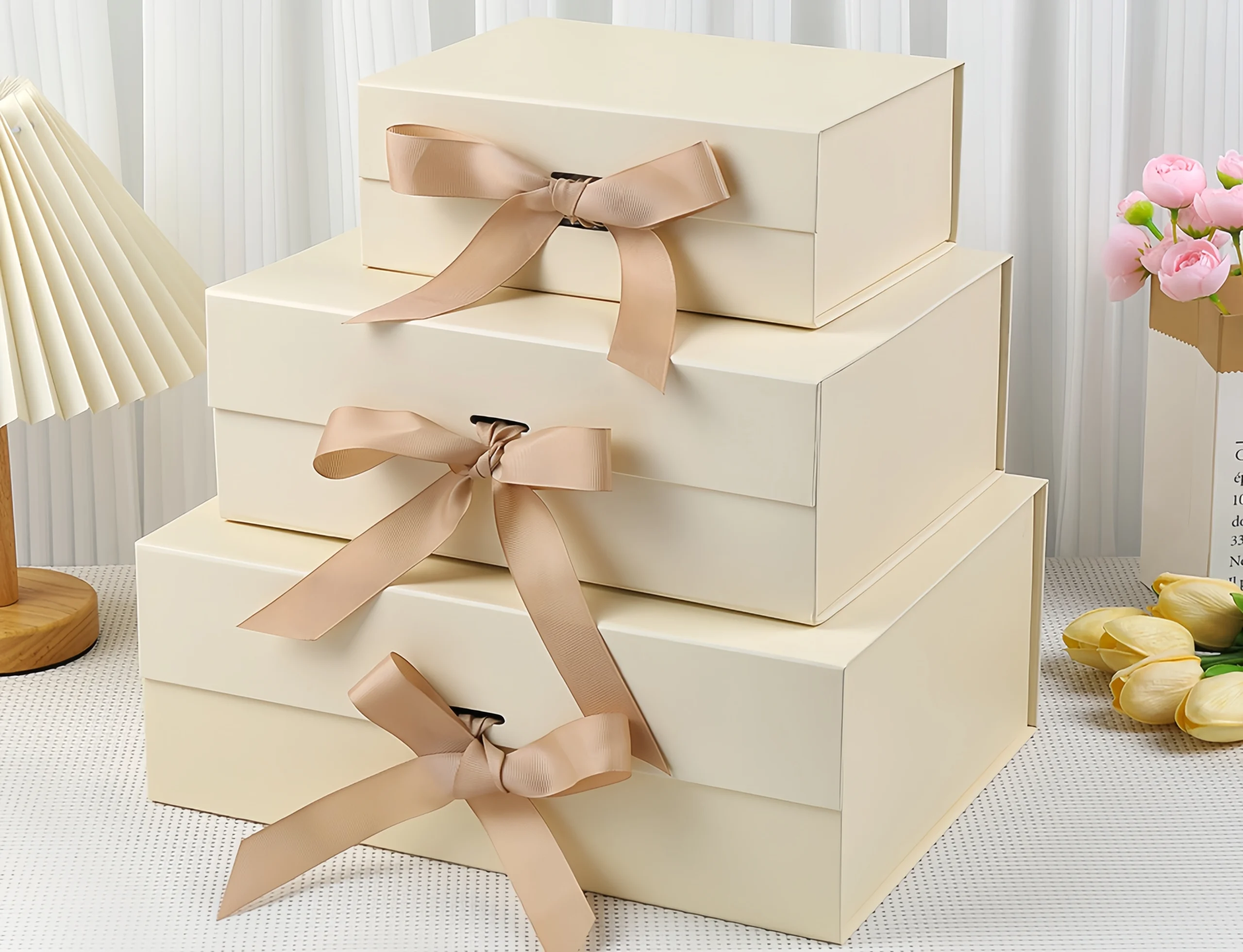 Custom magnetic gift boxes with luxury closure for premium packaging