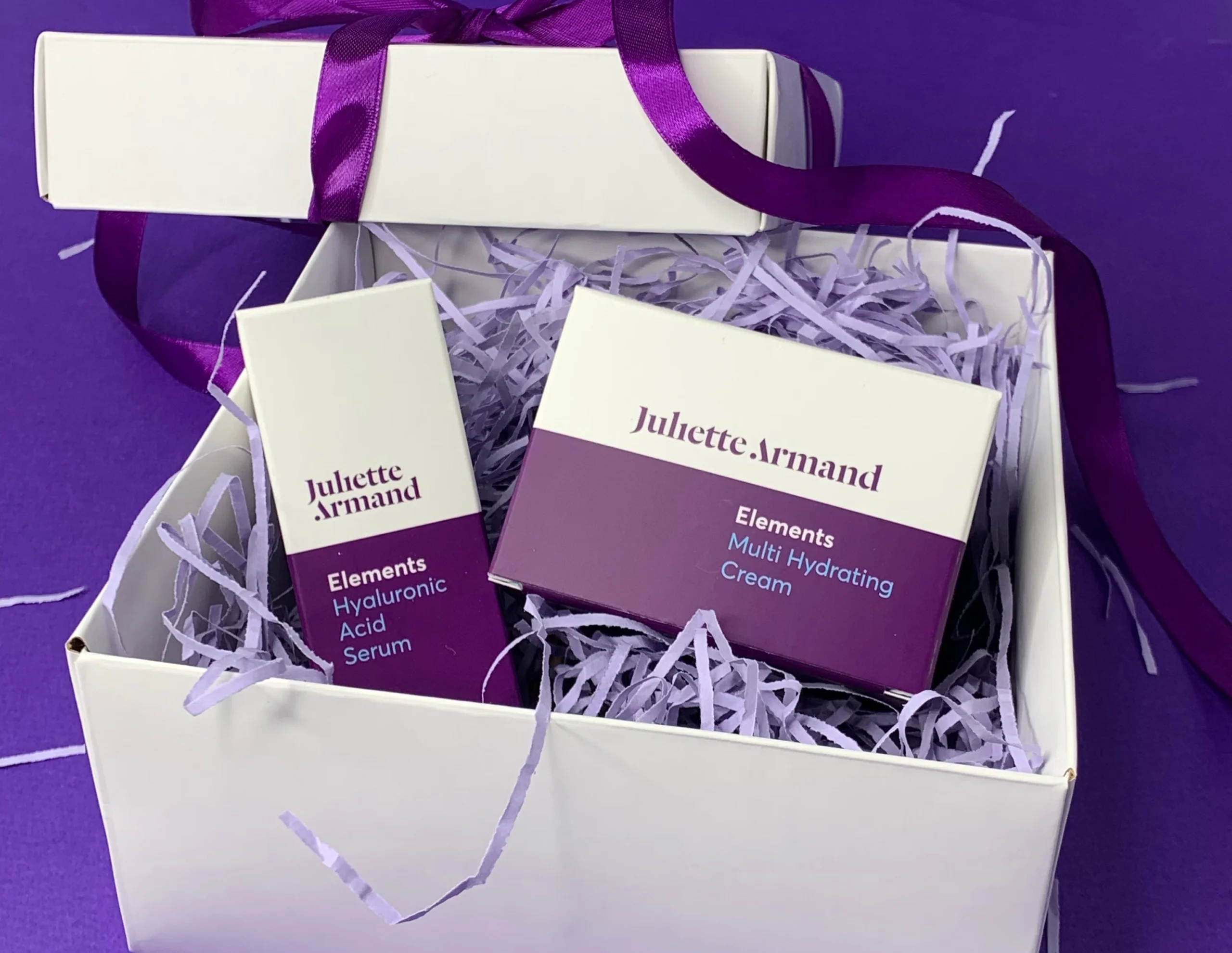Luxury skincare retail packaging with premium folding carton box